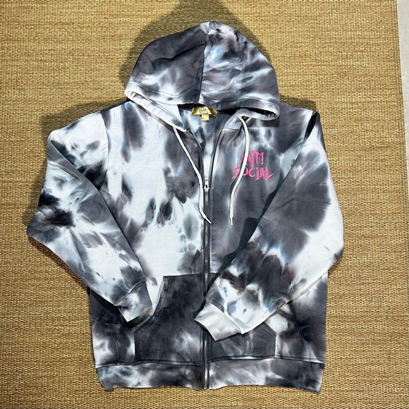 Cult Favorite "Anti Social" Cult Hoodie Size Medium NWOT - Picture 11 of 11